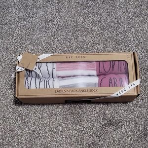 Rae Dunn ladies ankle socks